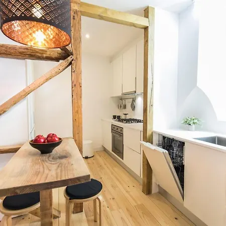 Historical Santos Ii * Lisbon