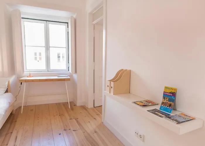 Historical Santos Ii Lisboa