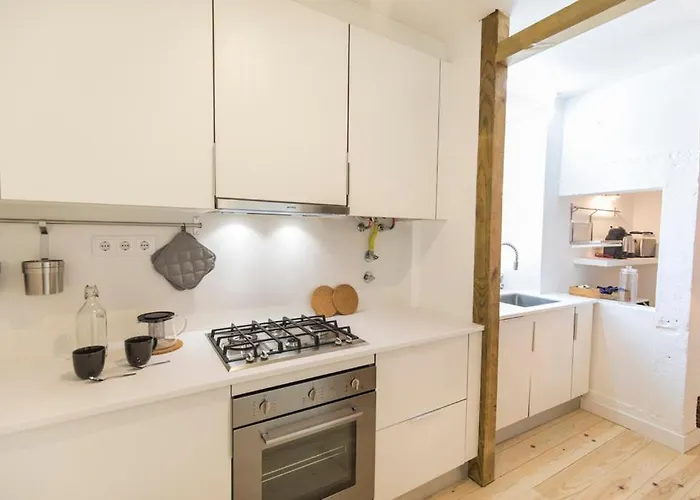 Historical Santos Ii * Lisboa